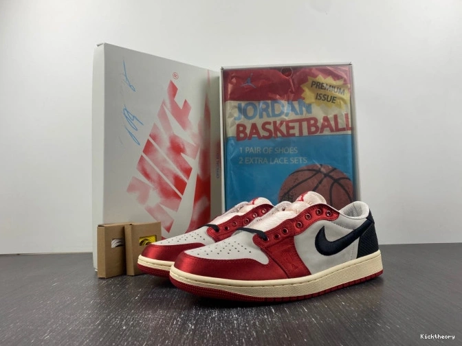 Kicktheory FN0432-100 Low Away Air 1 OG Room x Trophy Jordan 0806
